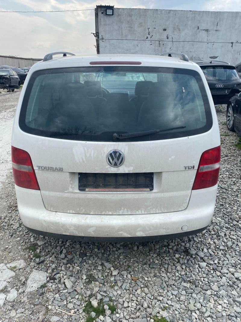 VW Touran 2.0 TDI - изображение 8