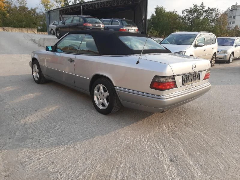 Mercedes-Benz E 200 124 CABRIO, снимка 8 - Автомобили и джипове - 49557344