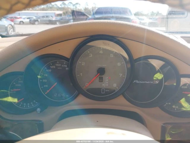 Porsche Panamera 4S 4.8i - Топ състояние - АвтоКредит, снимка 11 - Автомобили и джипове - 52843843