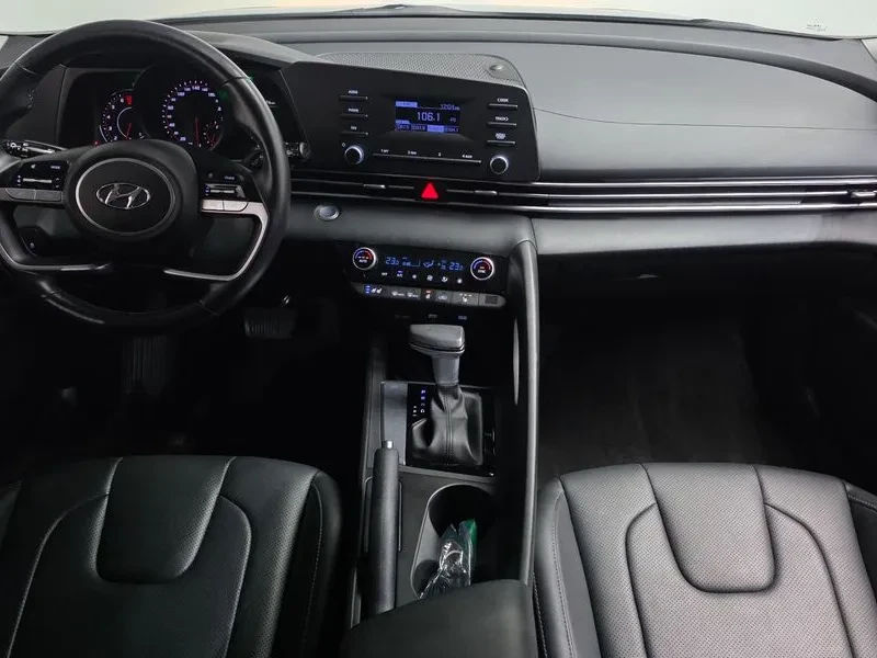 Hyundai Elantra 1.6 Modern, снимка 6 - Автомобили и джипове - 56719633