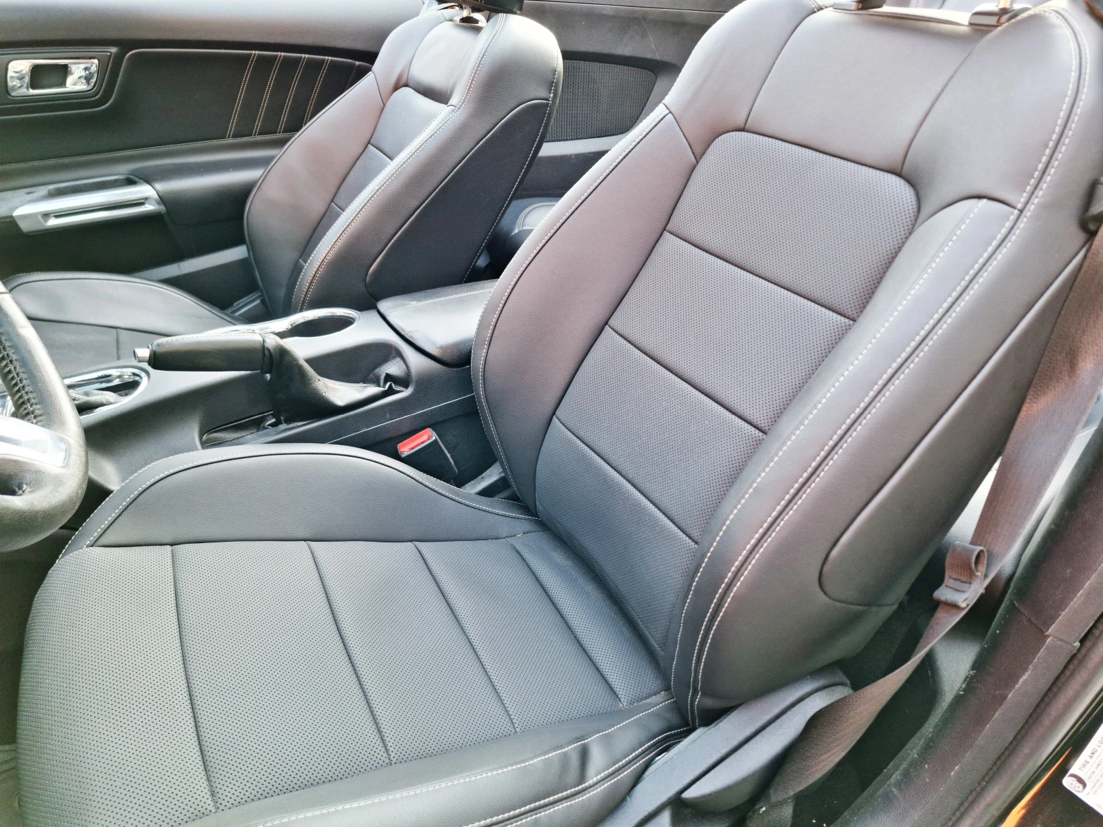 Ford Mustang Кабрио Пълен пакет Premium - изображение 10