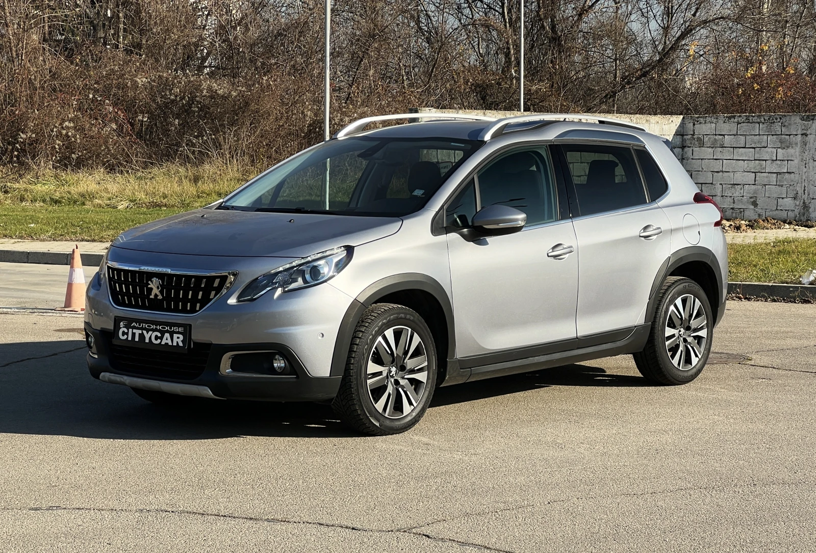 Peugeot 2008 ALLURE 1.2 PURETECH/CAMERA/CRUISE CONTROL/ - изображение 3