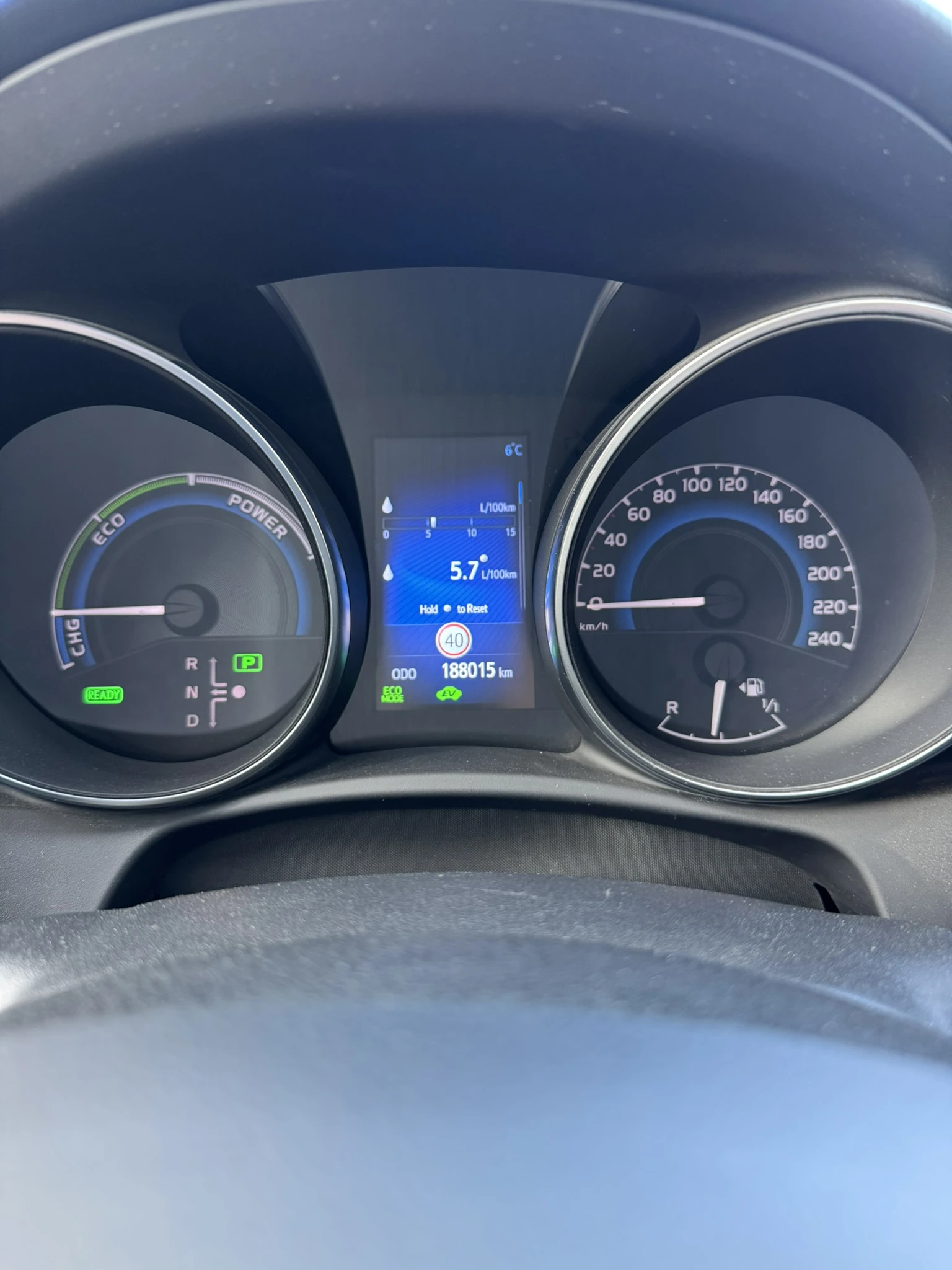 Toyota Auris  - изображение 5