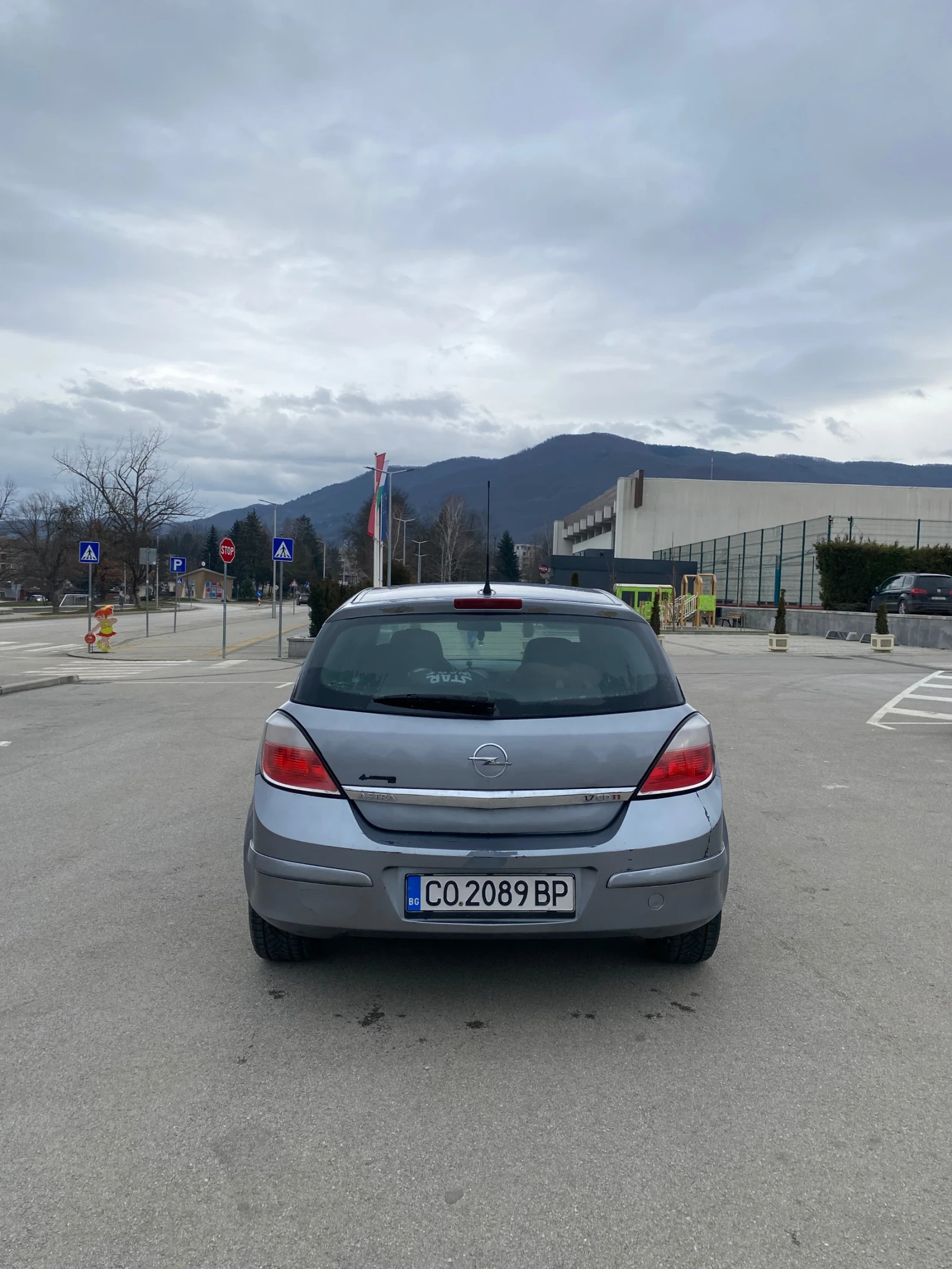 Opel Astra, снимка 6 - Автомобили и джипове - 53639097