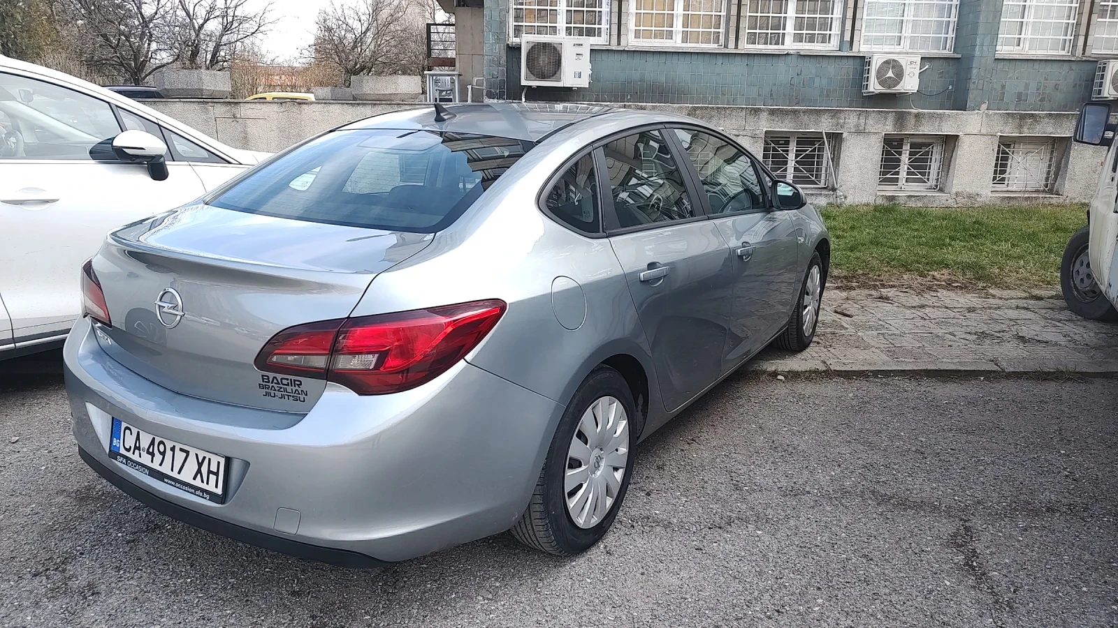 Opel Astra, снимка 10 - Автомобили и джипове - 53785610