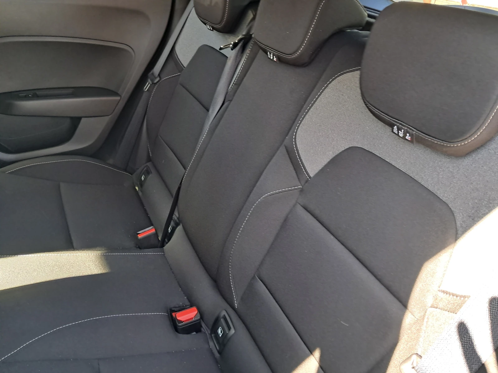 Renault Clio 5 evolution TCe 90, снимка 9 - Автомобили и джипове - 53803585