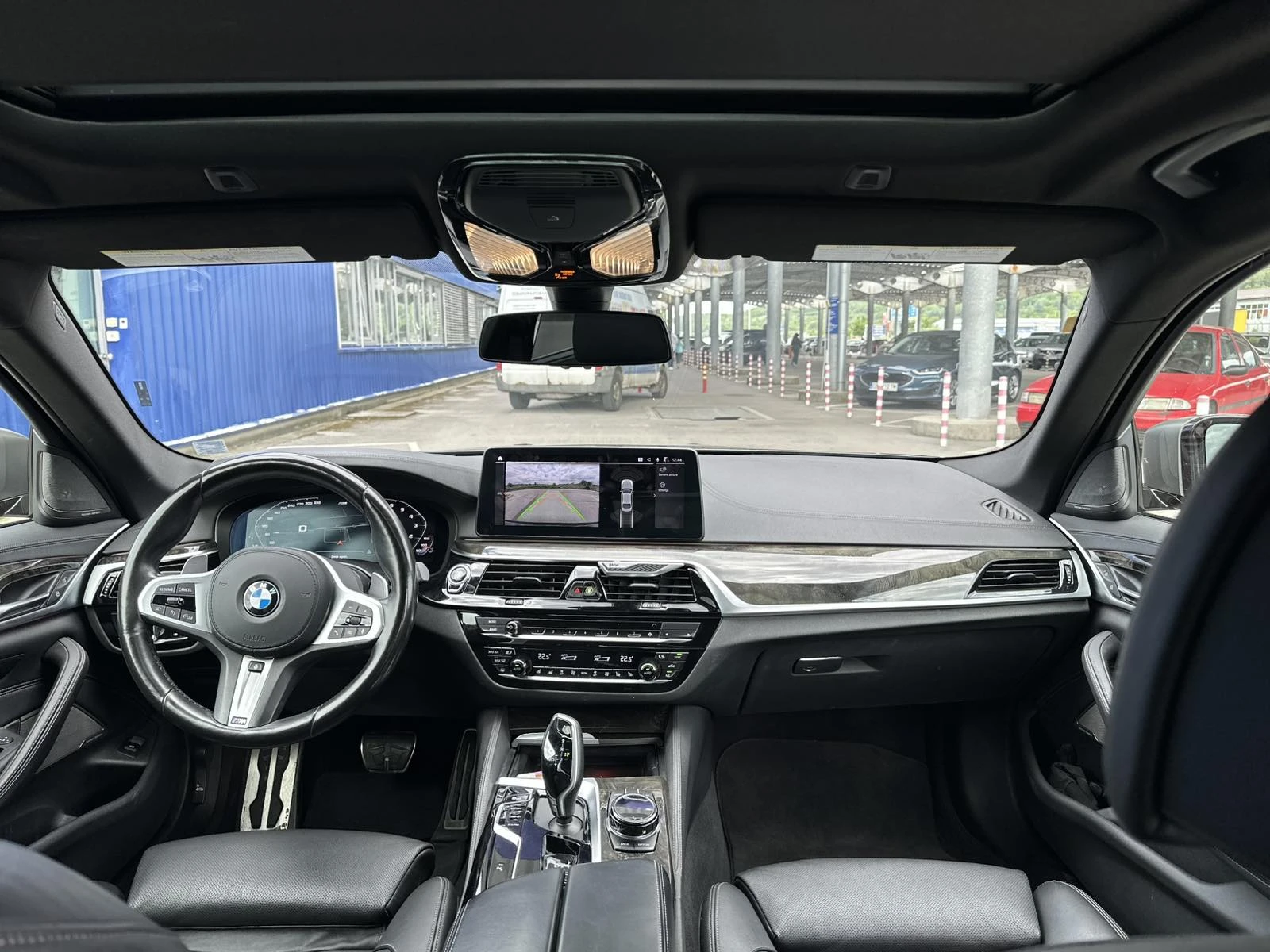 BMW 550 Performance , снимка 12 - Автомобили и джипове - 54342464