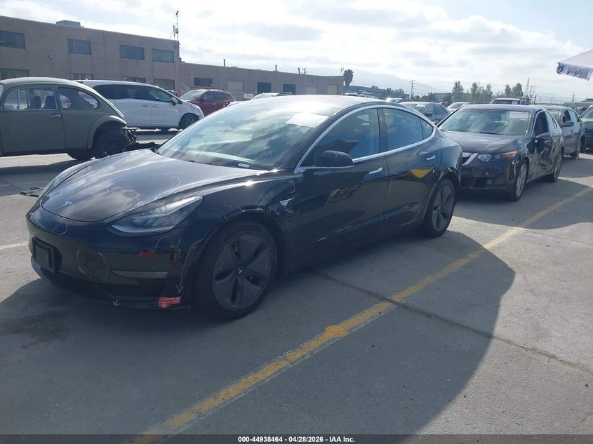 Tesla Model 3 Long Range/Mid Range, снимка 2 - Автомобили и джипове - 54419081