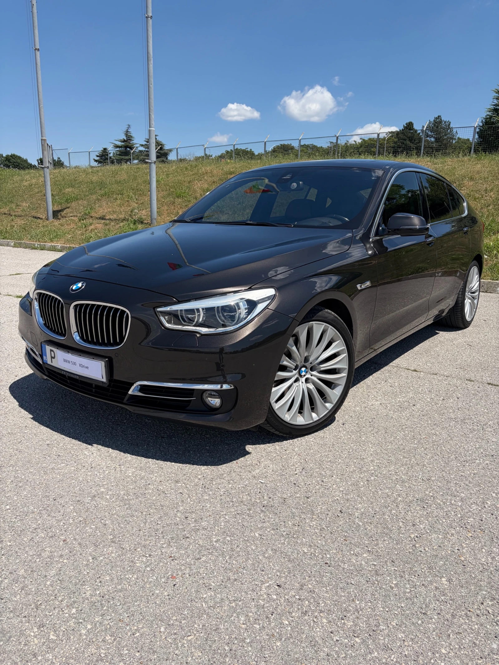 BMW 5 Gran Turismo 530XDrive, снимка 3 - Автомобили и джипове - 54979263