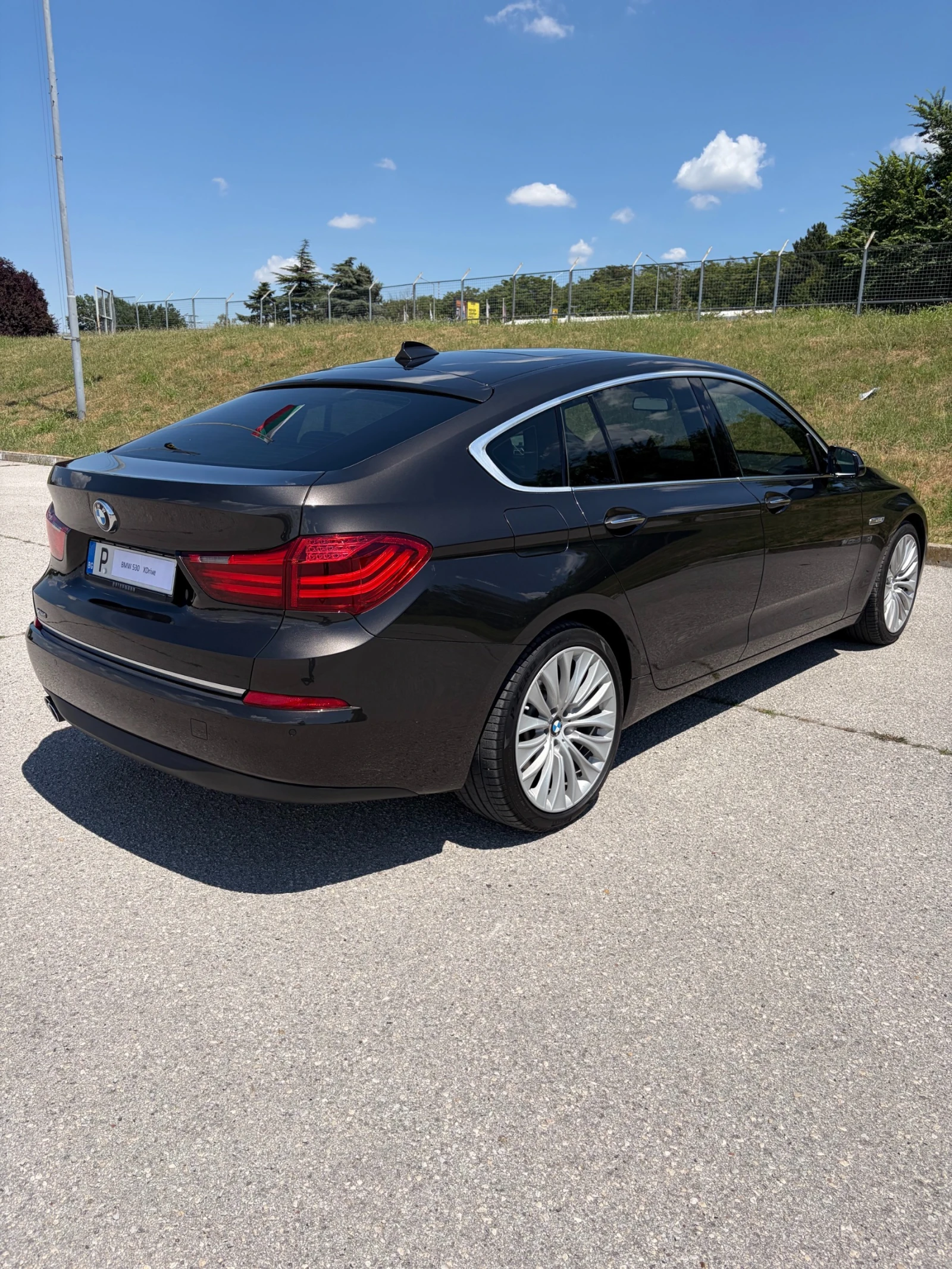 BMW 5 Gran Turismo 530XDrive, снимка 6 - Автомобили и джипове - 54979263