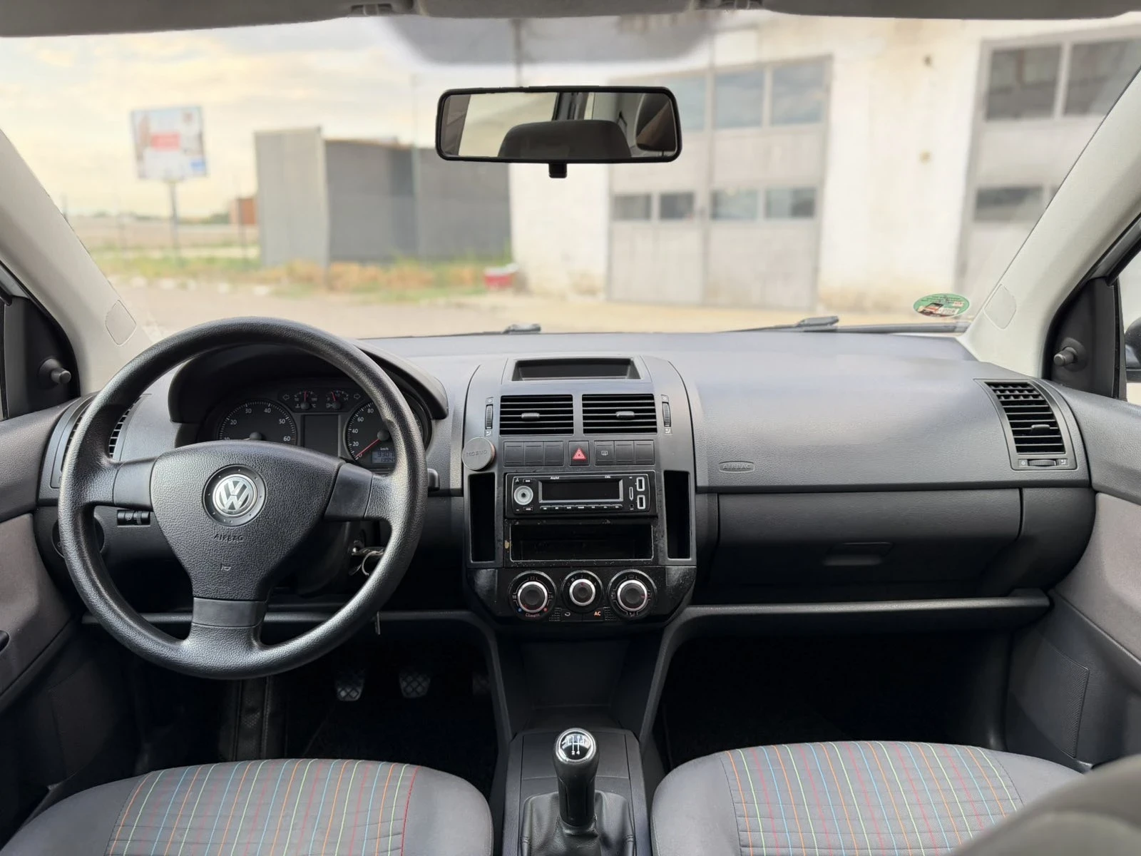 VW Polo, снимка 13 - Автомобили и джипове - 55157191