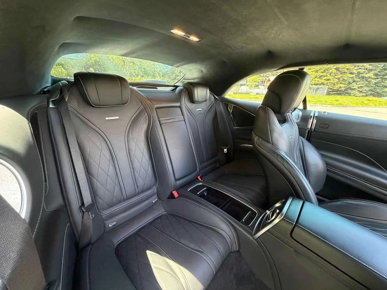 Mercedes-Benz S 63 AMG | CARFAX | БЕЗ ПЪРВОНАЧАЛНА ВНОСКА, снимка 16 - Автомобили и джипове - 55264651