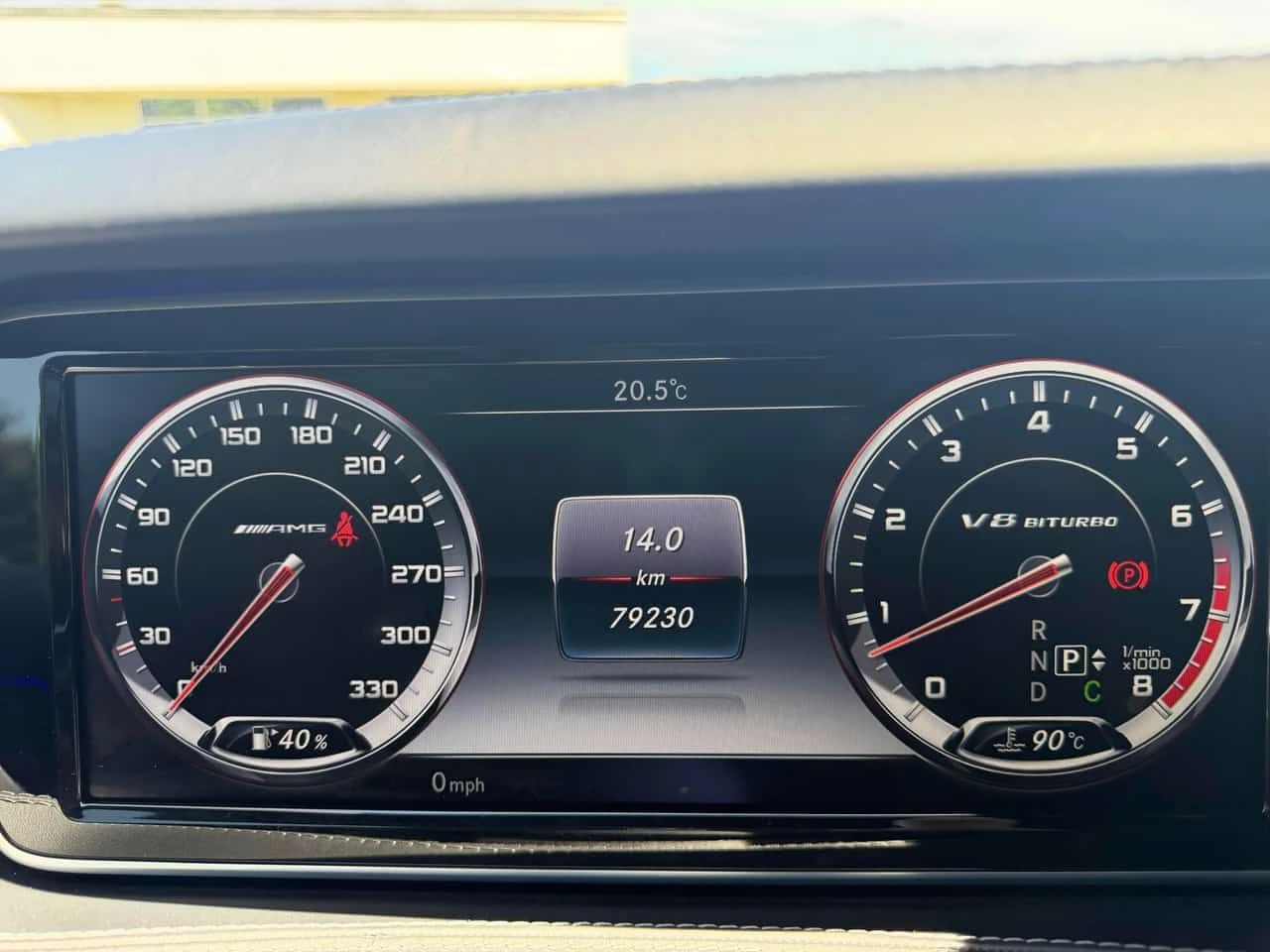 Mercedes-Benz S 63 AMG | CARFAX | БЕЗ ПЪРВОНАЧАЛНА ВНОСКА, снимка 12 - Автомобили и джипове - 55264651