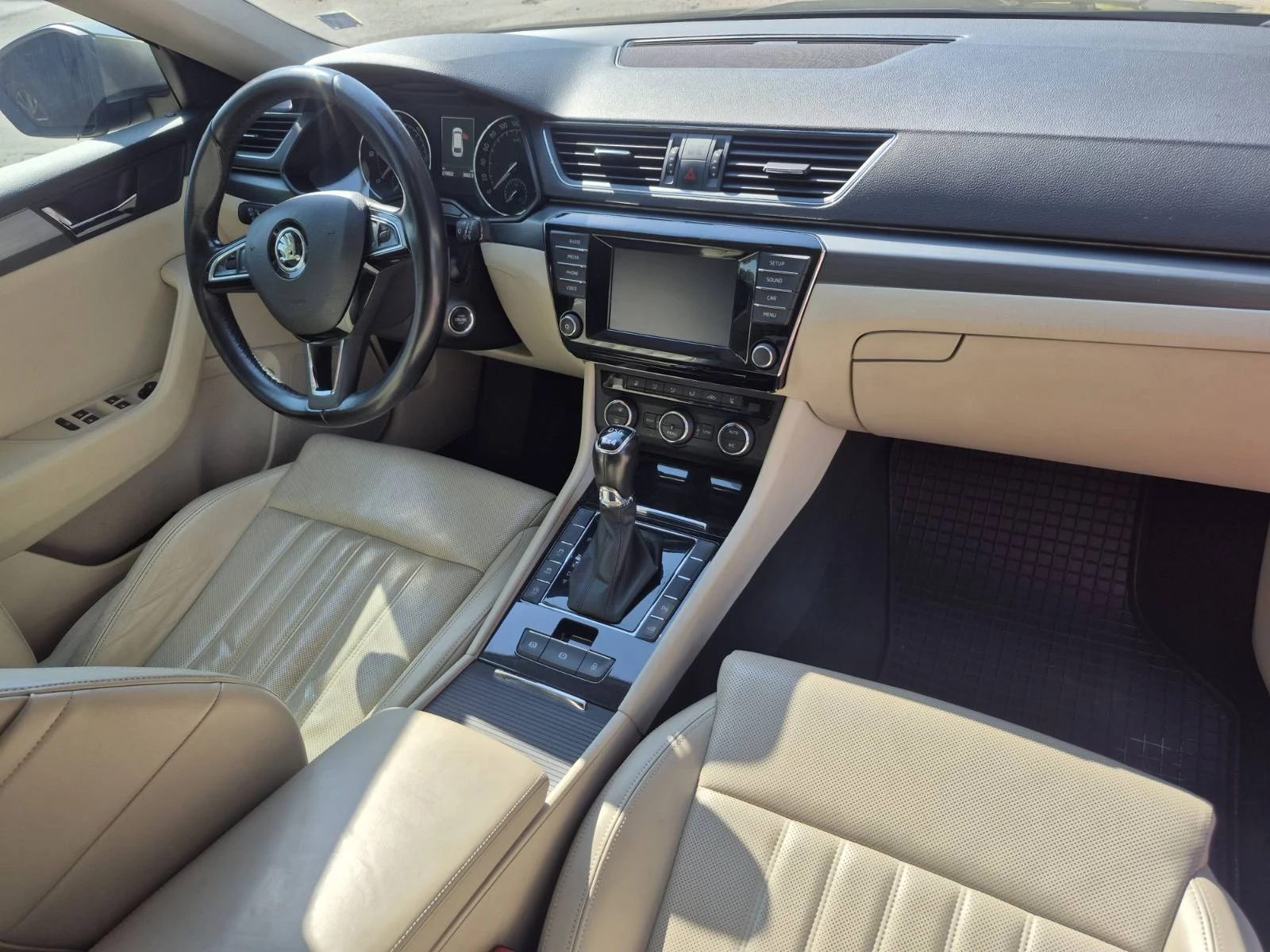 Skoda Superb 4x4 2.0 TDI , снимка 6 - Автомобили и джипове - 55304054