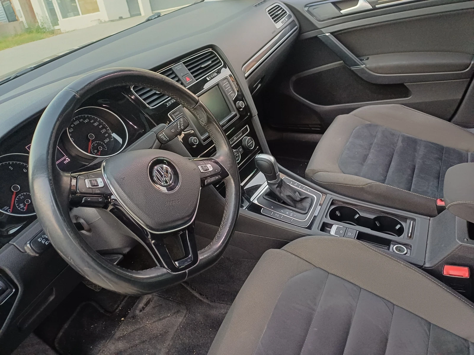 VW Golf Variant 1.4tgi metan, снимка 4 - Автомобили и джипове - 55755042