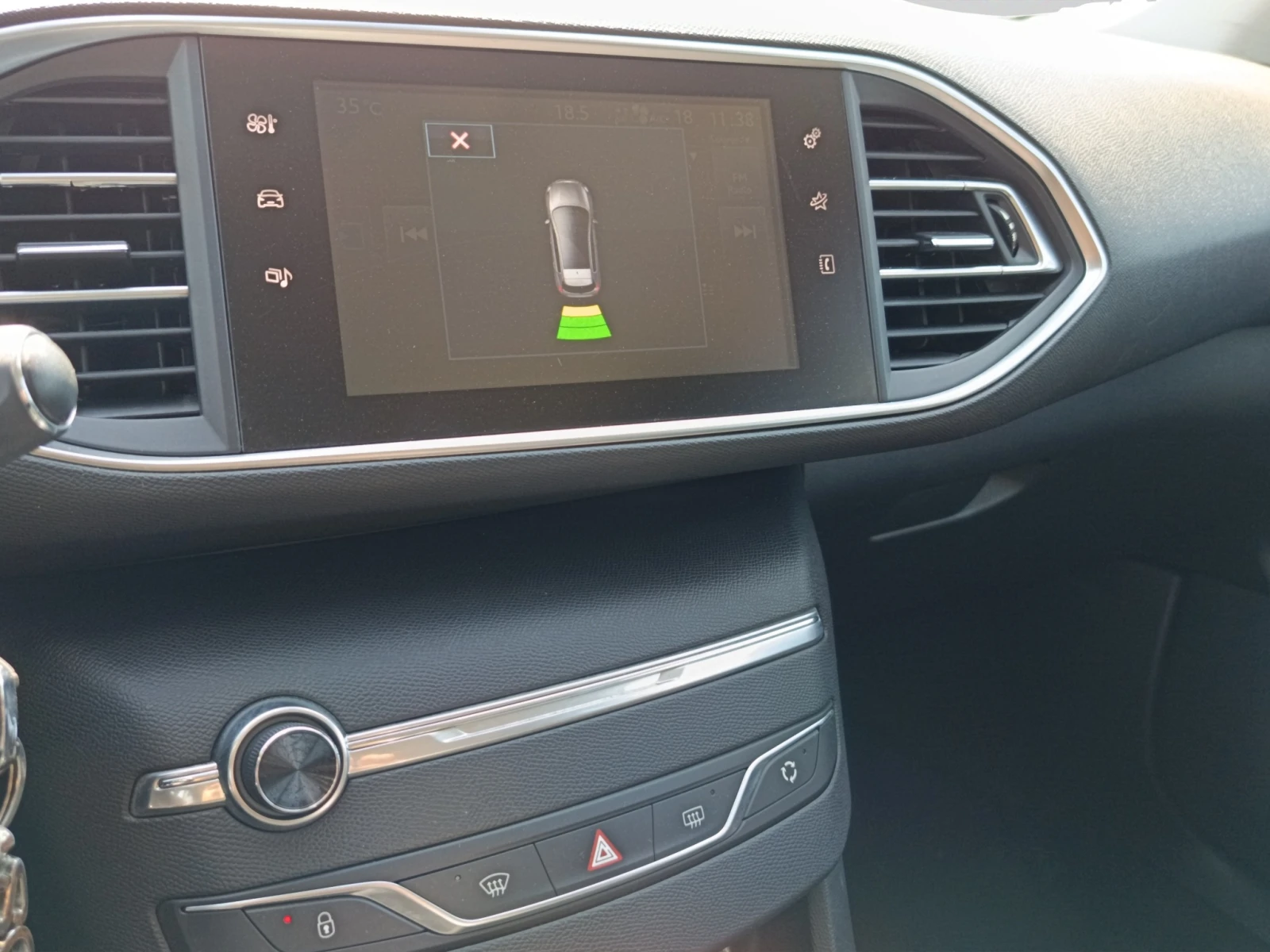 Peugeot 308 ALLURE 1.6 e-HDI, снимка 11 - Автомобили и джипове - 55788753