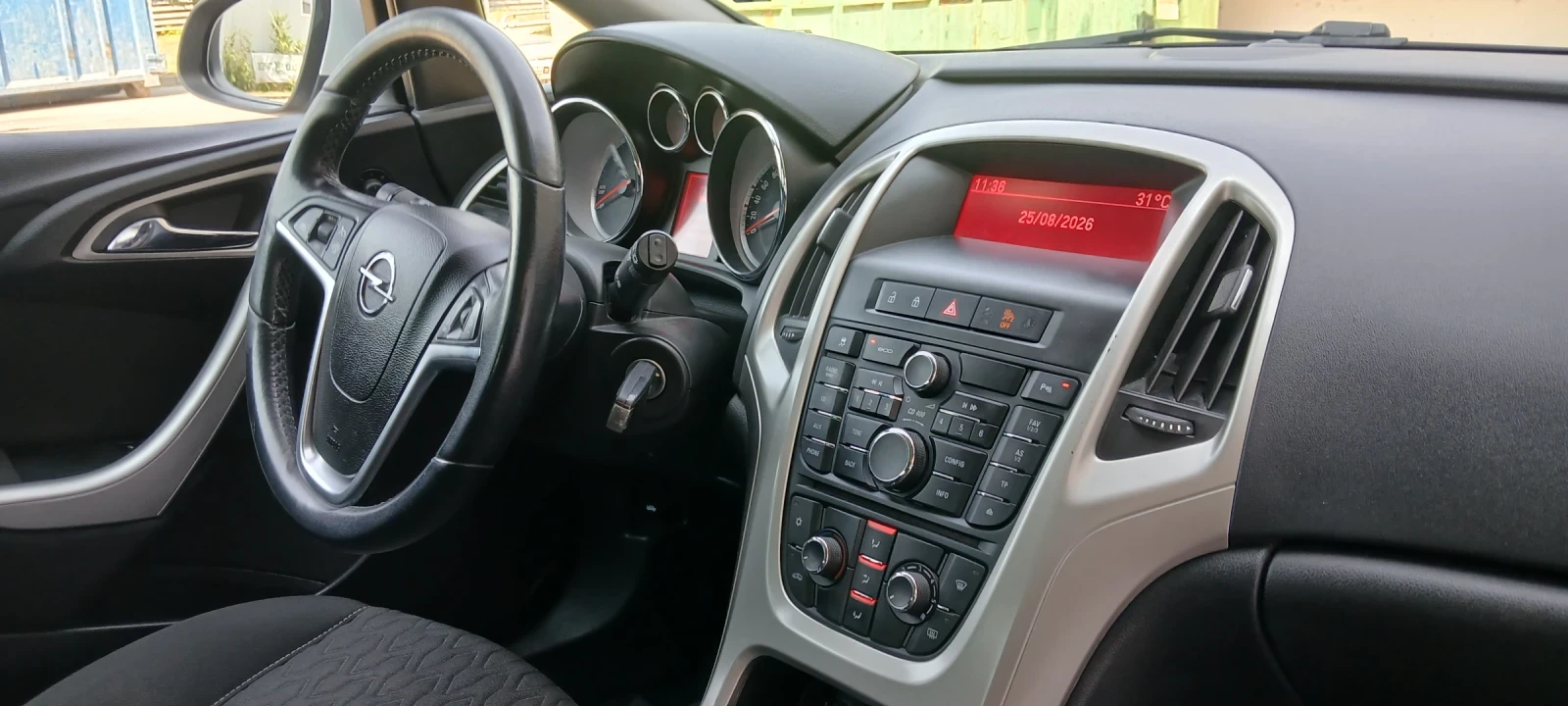 Opel Astra 1.7 sports torer face, снимка 9 - Автомобили и джипове - 55893852