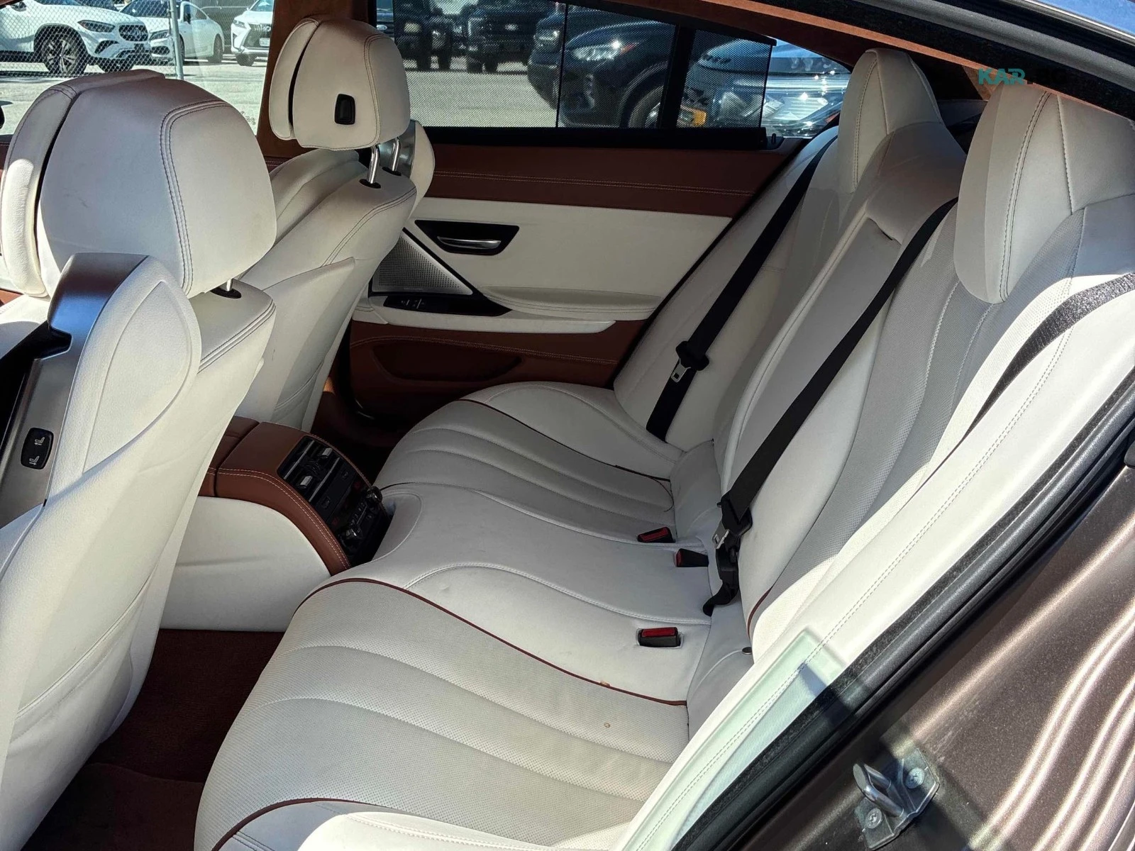 BMW 650 INDIVIDUAL ЦЕНА ДО БЪЛГАРИЯ АВТОКРЕДИТ, снимка 10 - Автомобили и джипове - 55962236