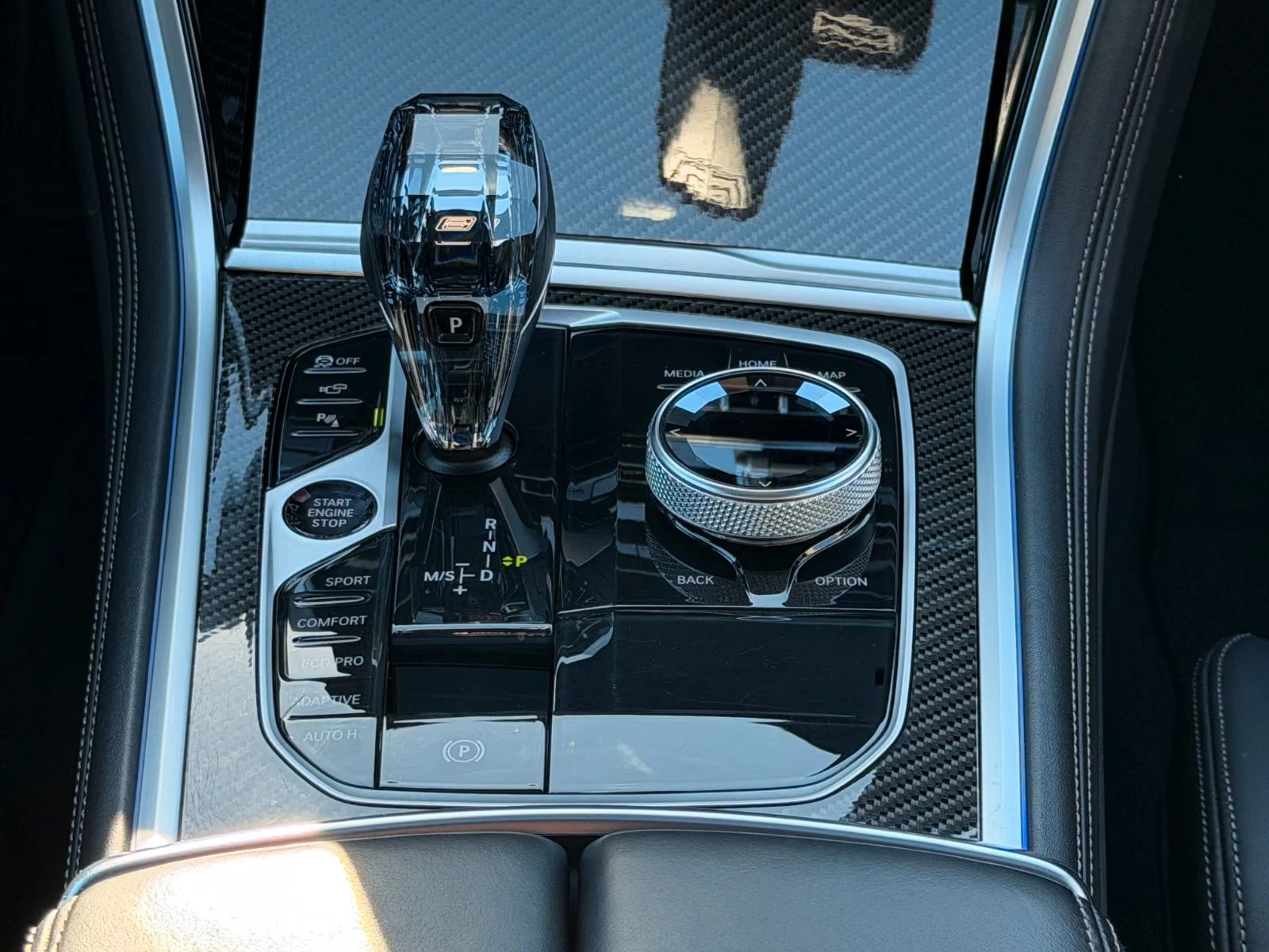 BMW 840 xDRIVE/340HP/PANO/HUD/CARBON/360/VENT/965z | Mobile.bg � ����������� 15