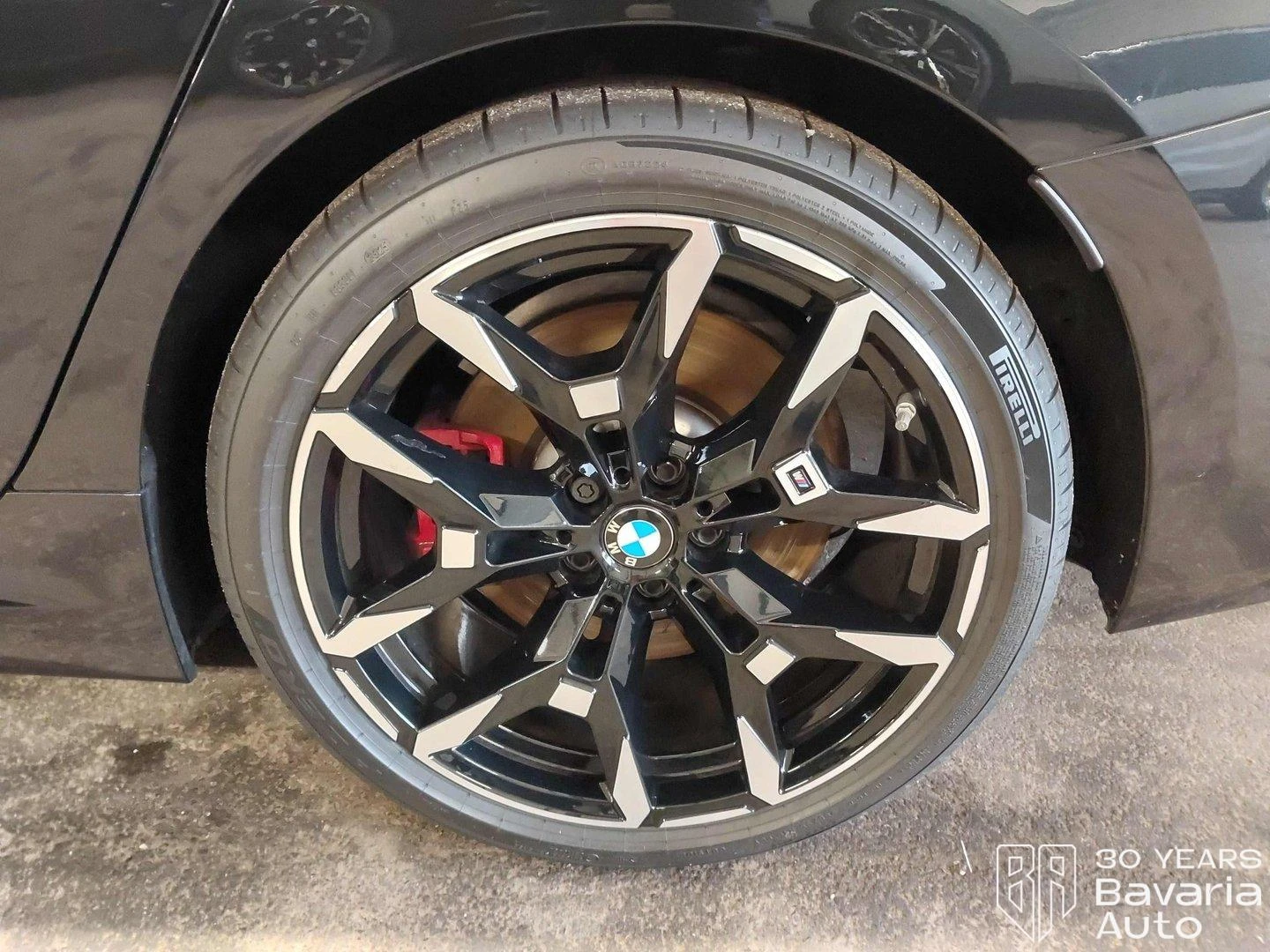 BMW 330 i xDrive Sportautomatic, снимка 11 - Автомобили и джипове - 56505722