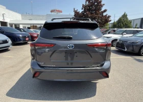 Toyota Highlander Hybrid Limited * AWD * 7 Местен * Carfax * , снимка 6