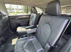 Toyota Highlander Hybrid Limited * AWD * 7 Местен * Carfax * , снимка 15
