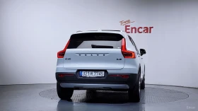 Volvo XC40 * B4* LED* ПАНО* 360* KEYLESS* Camera* ПОДГРЕВ*  | Auto.bg — изображение 4