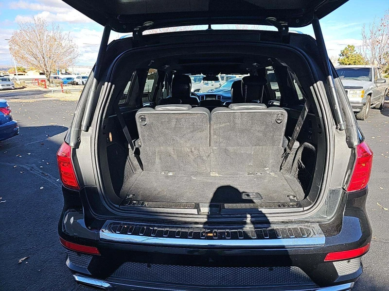 Mercedes-Benz GL 500 AMG PACK* МАСАЖ* ОБДУХ* ТВ* DESIGNO NAPPA* HARMAN*, снимка 14 - Автомобили и джипове - 52457311