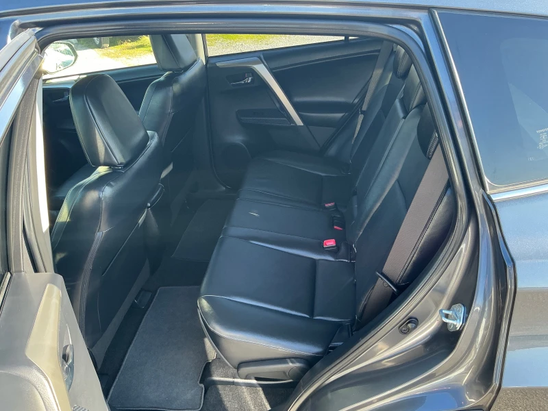 Toyota Rav4 2.:0 D4D, снимка 15 - Автомобили и джипове - 52862791