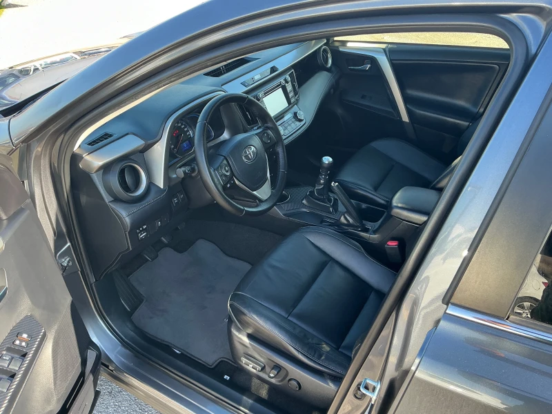Toyota Rav4 2.:0 D4D, снимка 13 - Автомобили и джипове - 52862791