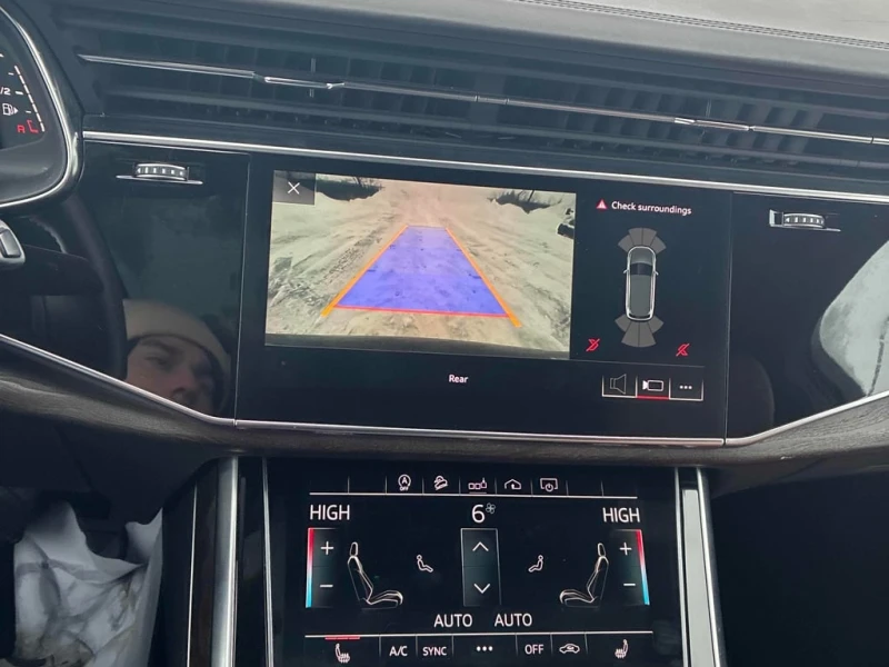 Audi Q7 * Komfort * CARFAX * БЕЗ ПЪРВОНАЧАЛНА ВНОСКА, снимка 9 - Автомобили и джипове - 53206803