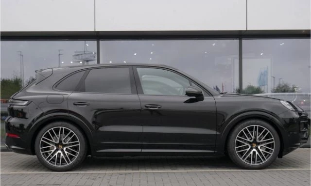 Porsche Cayenne GTS = NEW= Black Pack Гаранция, снимка 5 - Автомобили и джипове - 49064877