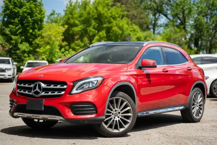 Mercedes-Benz GLA 250 4MATIC| CarPlay| No Accidents| Реална цена до БГ!