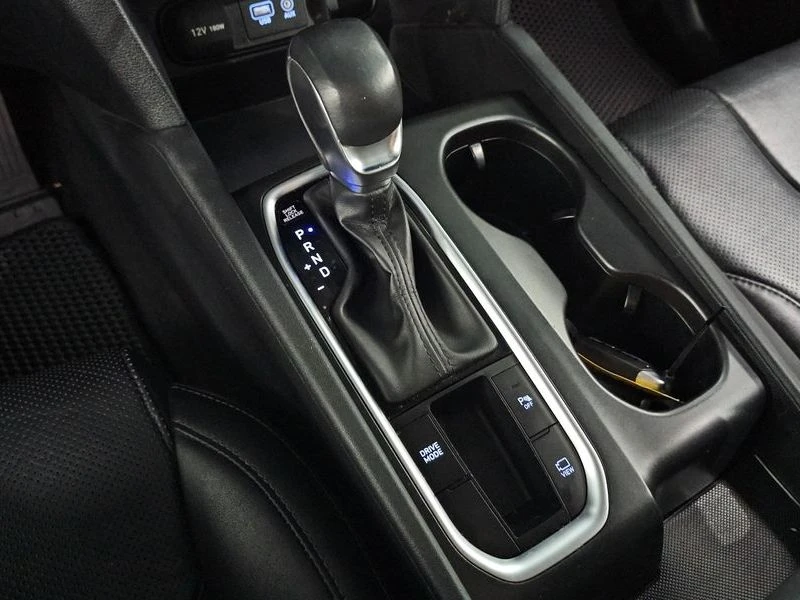 Hyundai Santa fe Gasoline 2.0T 2WD| 235к.с.| ВКЛ.ТЕХНОТЕСТ, снимка 9 - Автомобили и джипове - 55440441