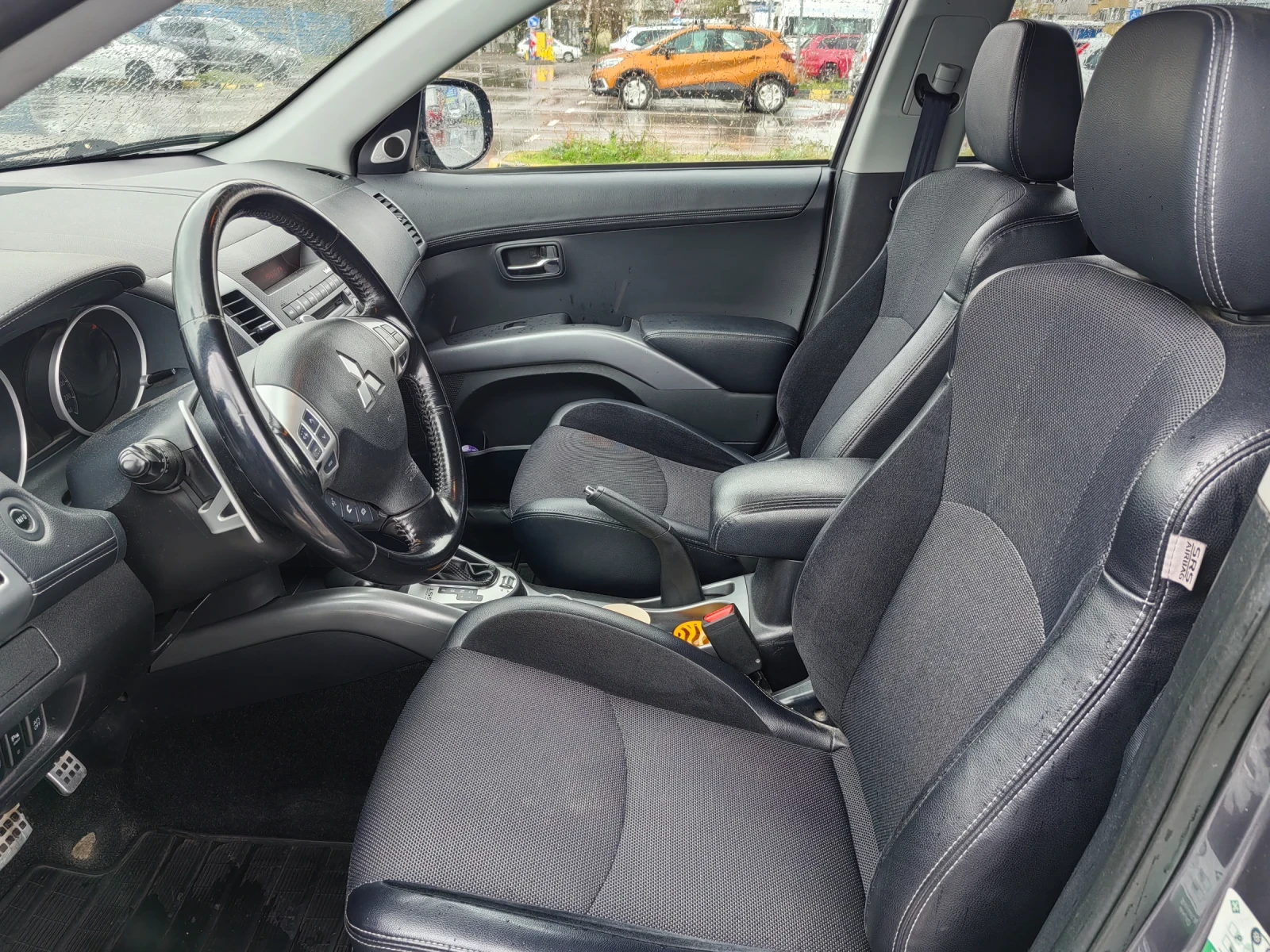 Mitsubishi Outlander  - изображение 7