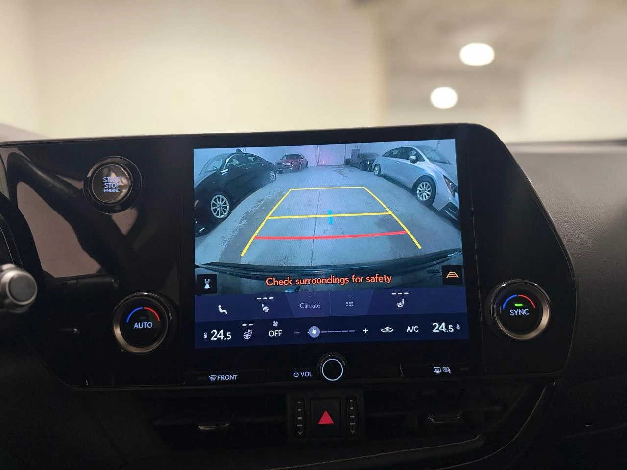 Lexus NX 250 4x4 / ПОДГРЕВИ / KEYLESS / BLACK - изображение 10