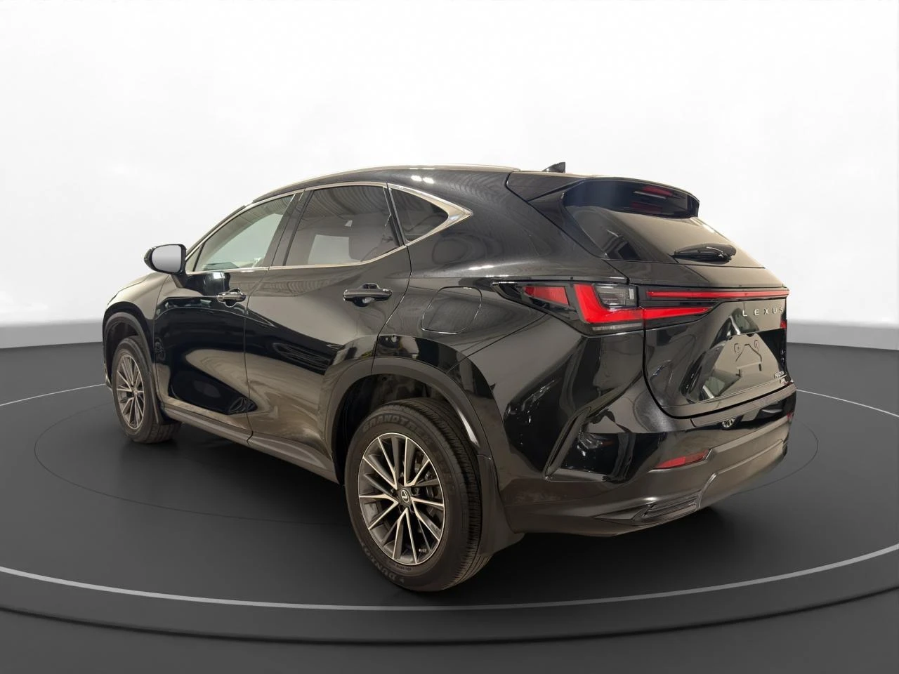 Lexus NX 250 4x4 / ПОДГРЕВИ / KEYLESS / BLACK - изображение 4