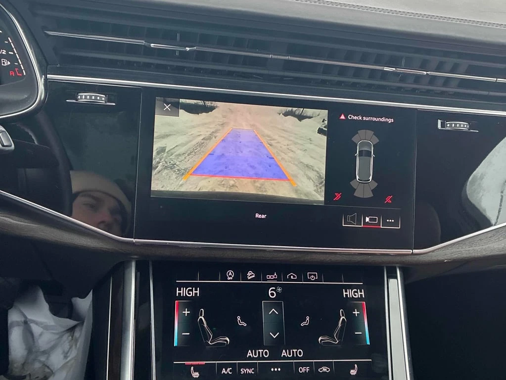 Audi Q7 * Komfort * CARFAX * БЕЗ ПЪРВОНАЧАЛНА ВНОСКА - изображение 9