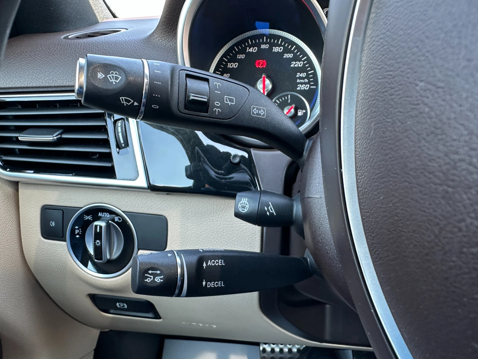 Mercedes-Benz GLE 400 4Matic/СЕРВИЗНА ИСТОРИЯ, снимка 16 - Автомобили и джипове - 54192836