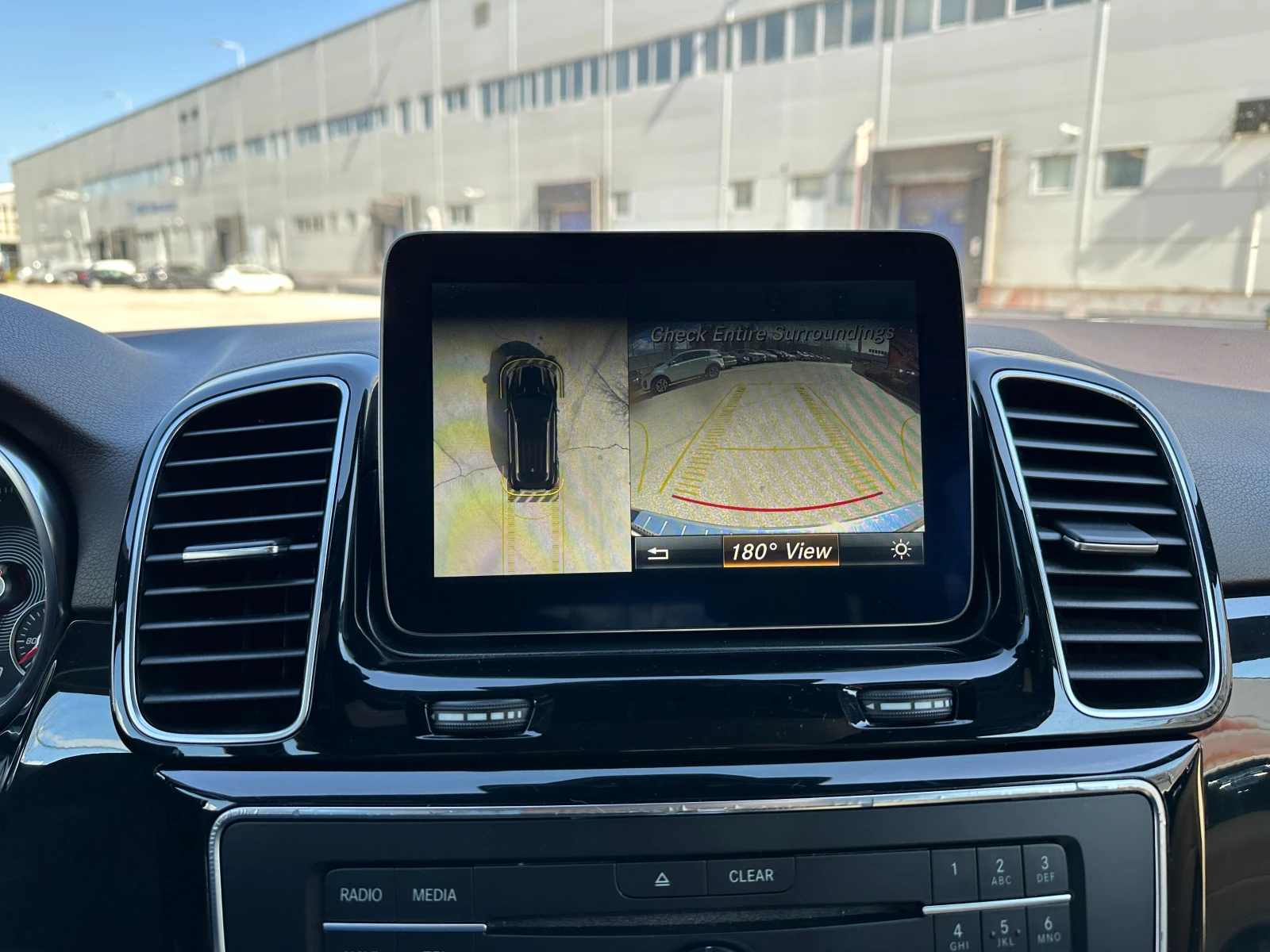 Mercedes-Benz GLE 400 4Matic/СЕРВИЗНА ИСТОРИЯ, снимка 14 - Автомобили и джипове - 54192836