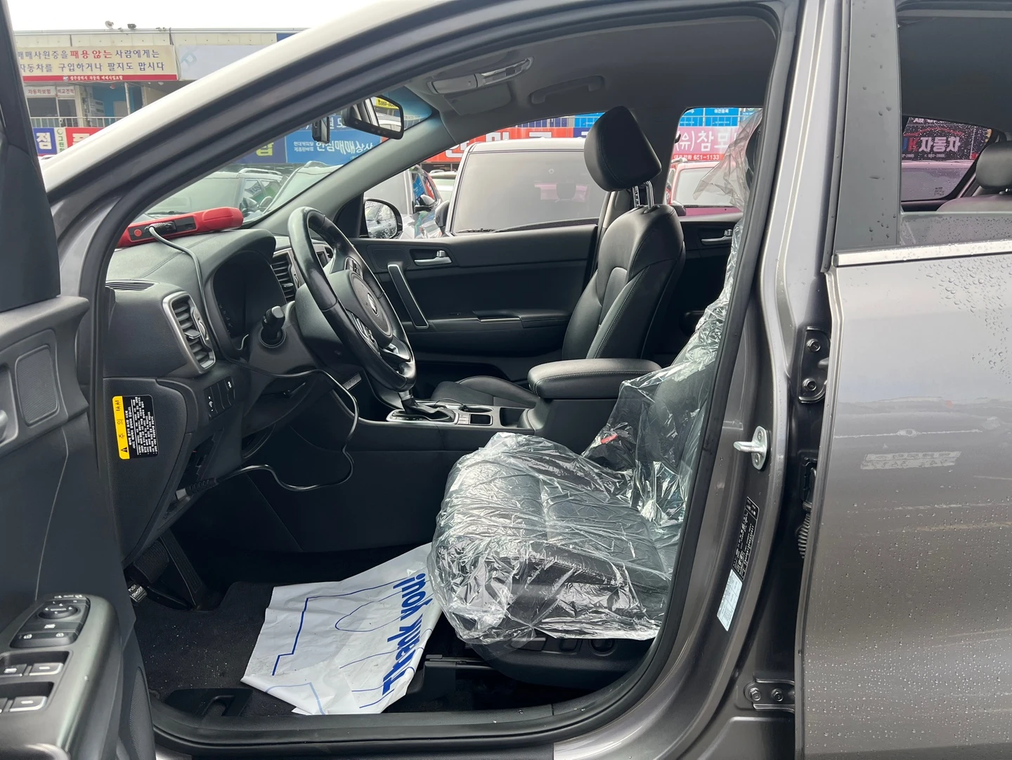 Kia Sportage 2.0CRDI-2WD-ОЧАКВАН ВНОС!, снимка 10 - Автомобили и джипове - 54190241