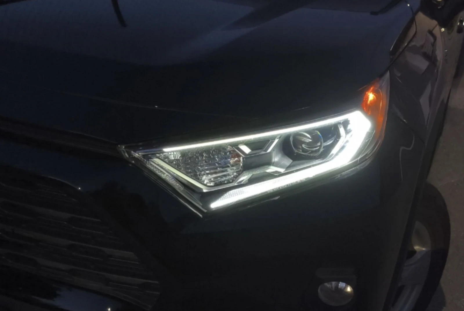 Toyota Rav4 HYBRID XLE AWD convenience package  | Mobile.bg � ����������� 2