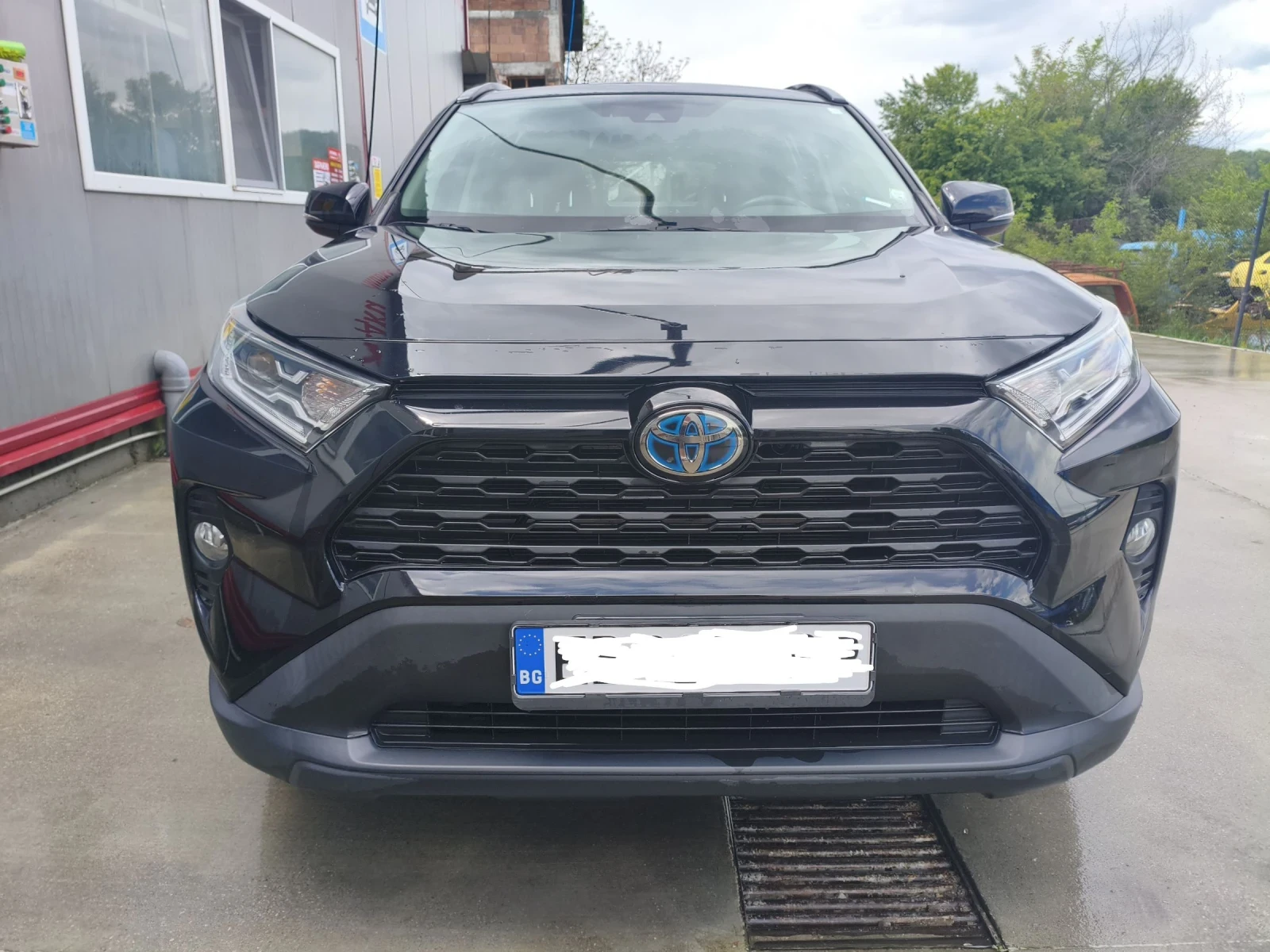 Toyota Rav4 HYBRID XLE AWD convenience package 
