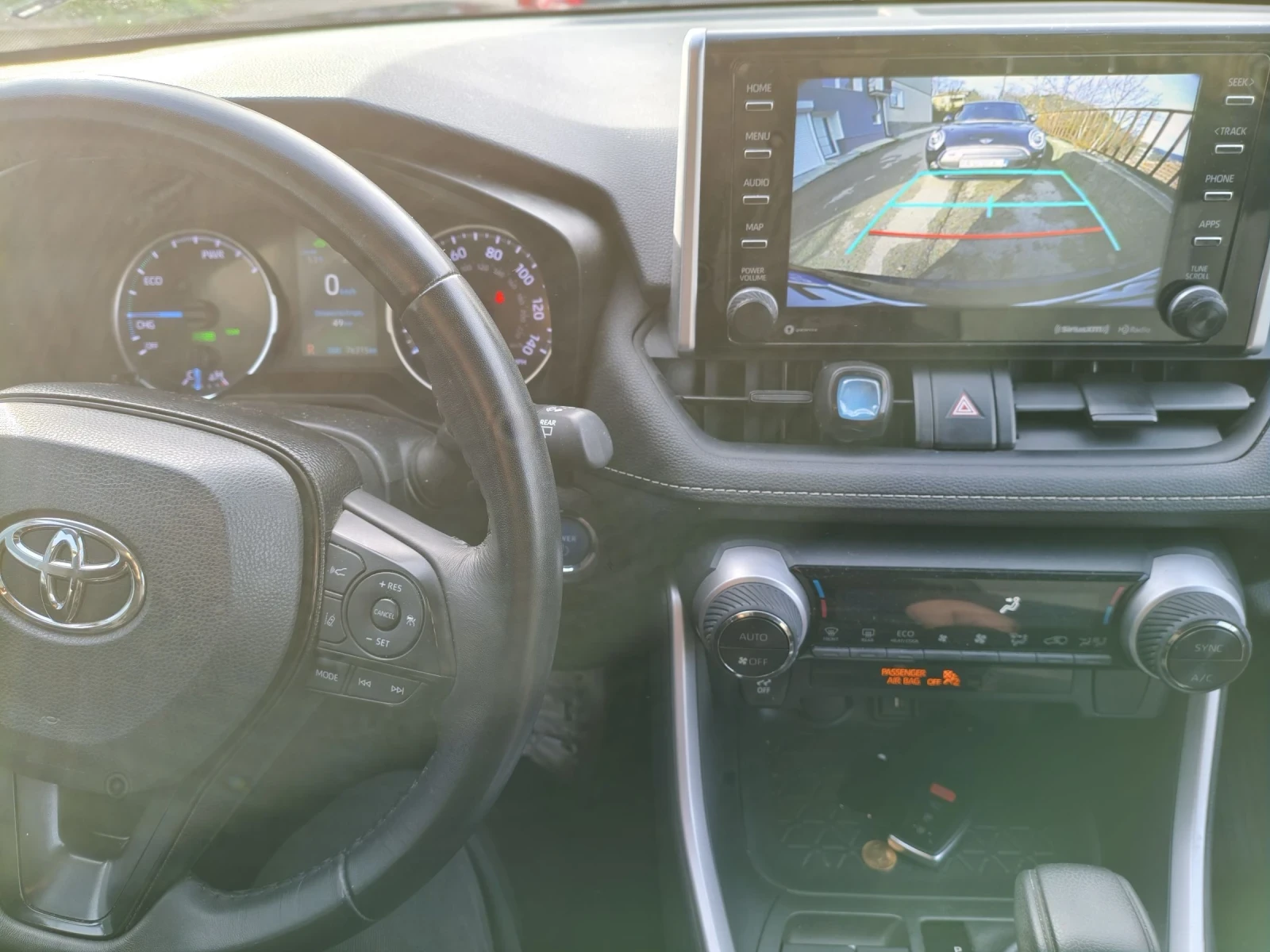 Toyota Rav4 HYBRID XLE AWD convenience package , снимка 9 - Автомобили и джипове - 54544060