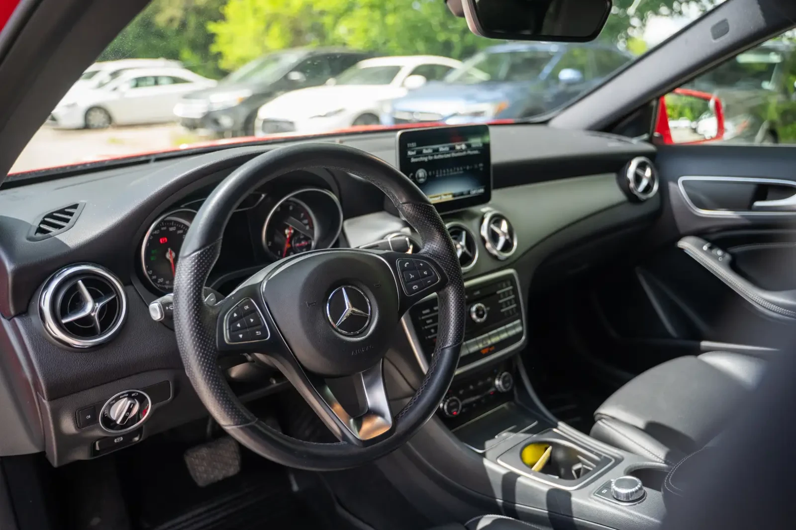 Mercedes-Benz GLA 250 4MATIC| CarPlay| No Accidents| Реална цена до БГ!, снимка 10 - Автомобили и джипове - 54734023