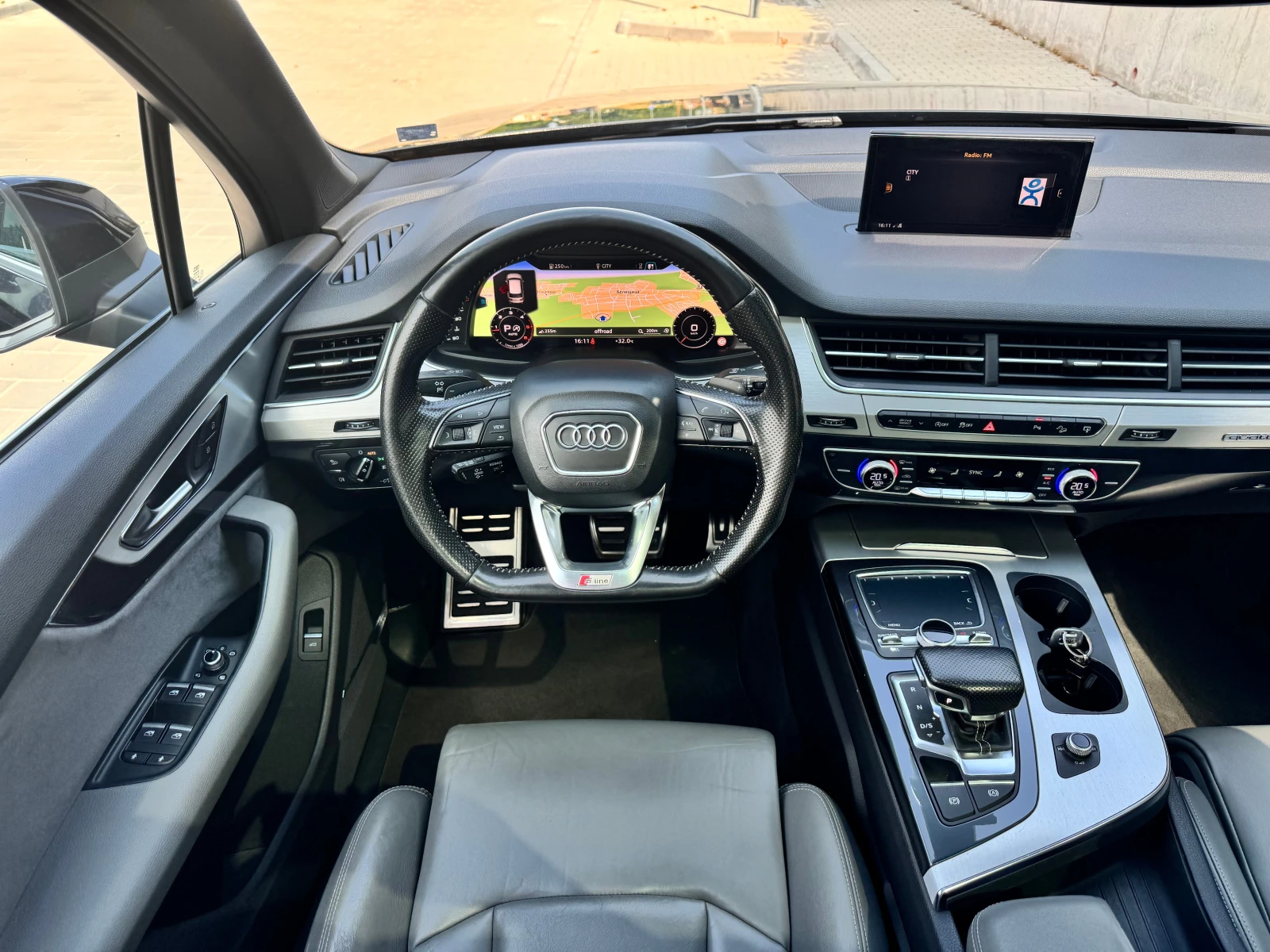 Audi Q7 S-Line* Pano* BOSE* Dis* 7-Местен* , снимка 11 - Автомобили и джипове - 55000386
