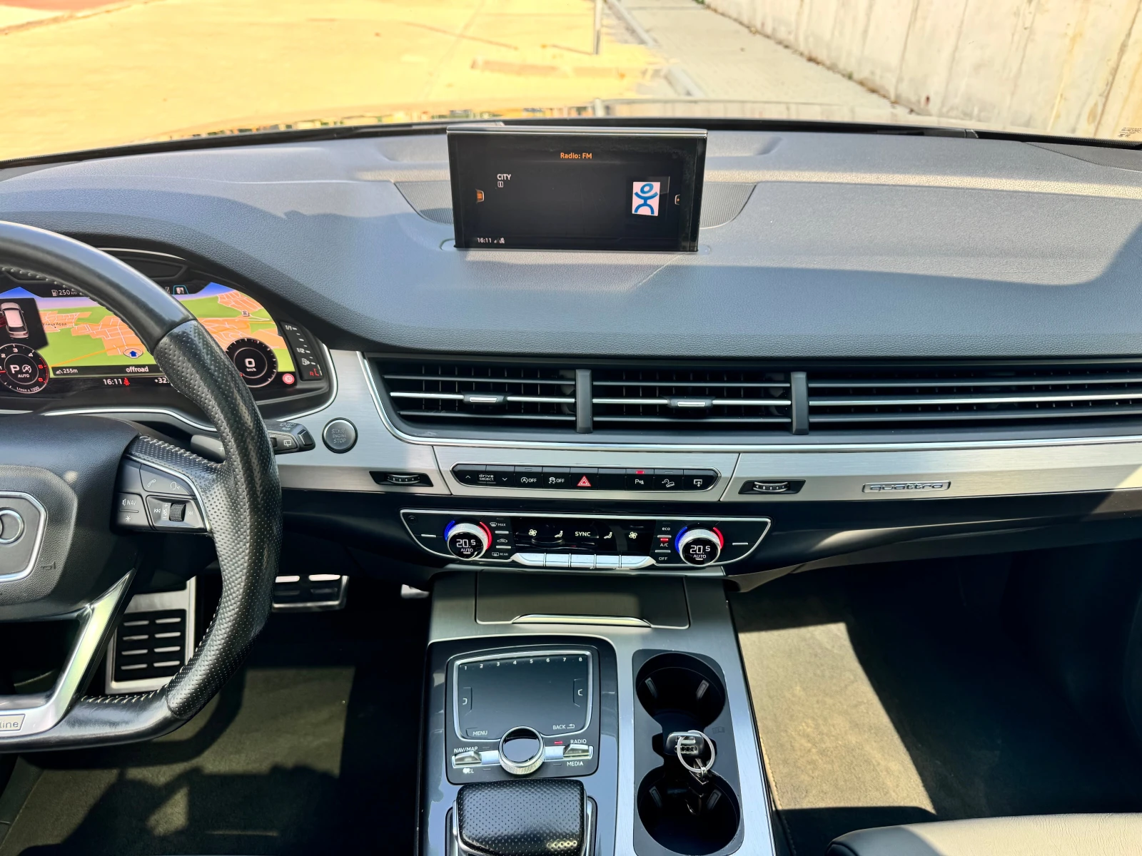 Audi Q7 S-Line* Pano* BOSE* Dis* 7-Местен* , снимка 12 - Автомобили и джипове - 55000386