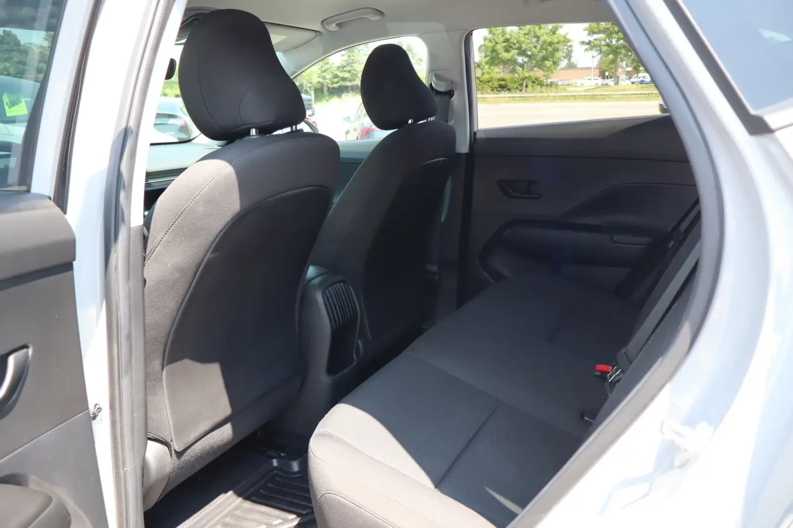 Hyundai Kona Preferred, снимка 11 - Автомобили и джипове - 55702413