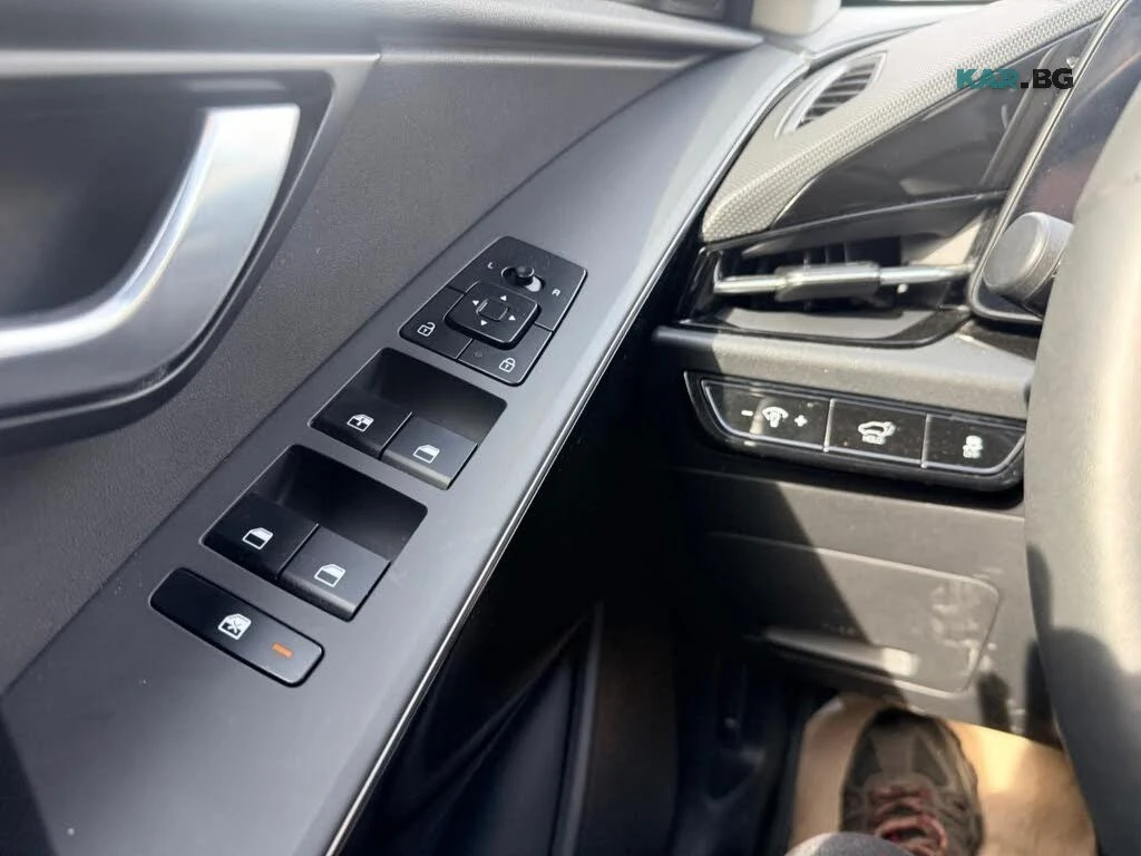 Kia Niro EV* КОЖА* ПОДГРЕВ* КАМЕРА* NAVI* LED* , снимка 16 - Автомобили и джипове - 55749667