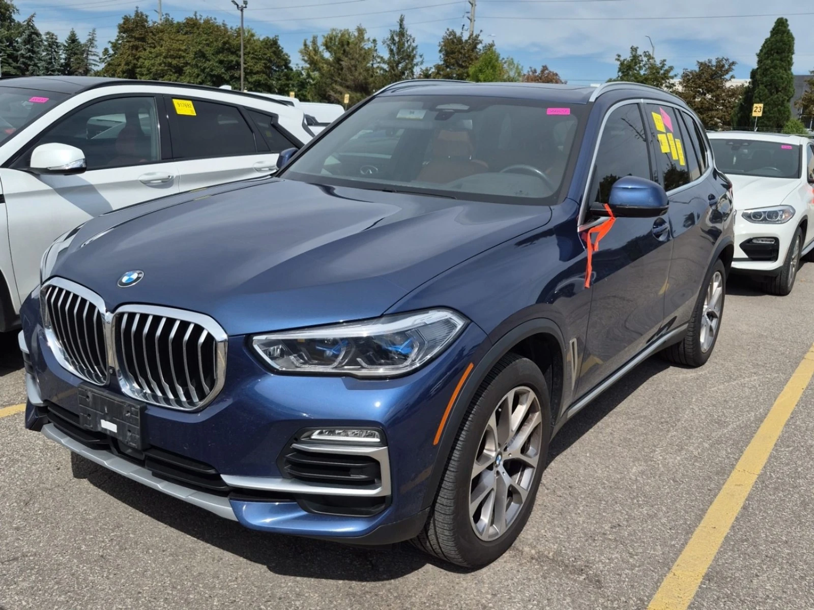 BMW X5 Laserlight* Harman Kardon* Driving Assistant, снимка 2 - Автомобили и джипове - 56124909